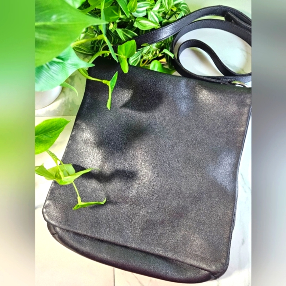 Vinage Coach Chelsea Bag Legacy Black Leather Flap Purse No. 9459